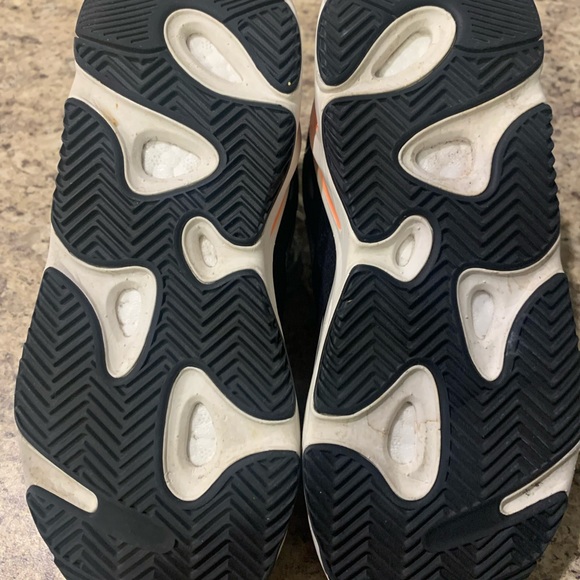 Used Yeezy Boost 700 V1 Kids Wave Runner lightly used size 2 - Picture 5 of 10